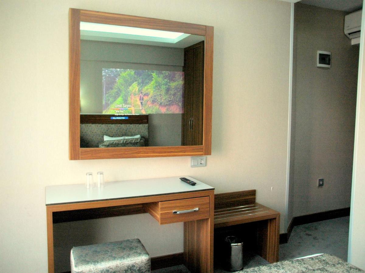 Hotel Buyuk Paris Istanbul Room photo